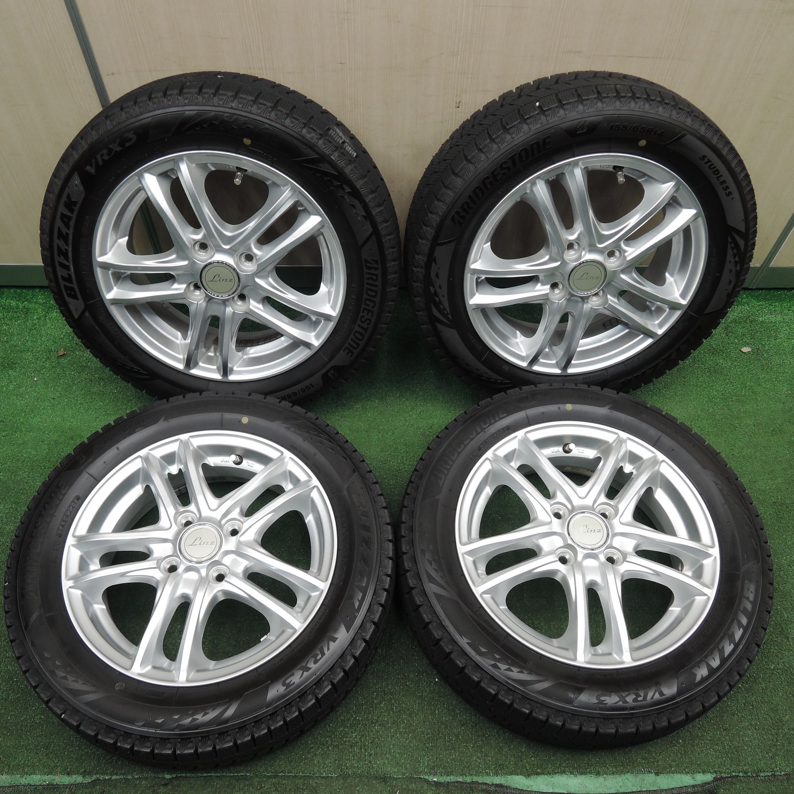 【通販超激得】バリ溝！18年！キレイ！9.5分以上★スタッドレス 155/65R14 ブリヂストン ブリザック VRX SCHNEIDER ATECH シュナイダー PCD100/4H★ スタッドレスタイヤ