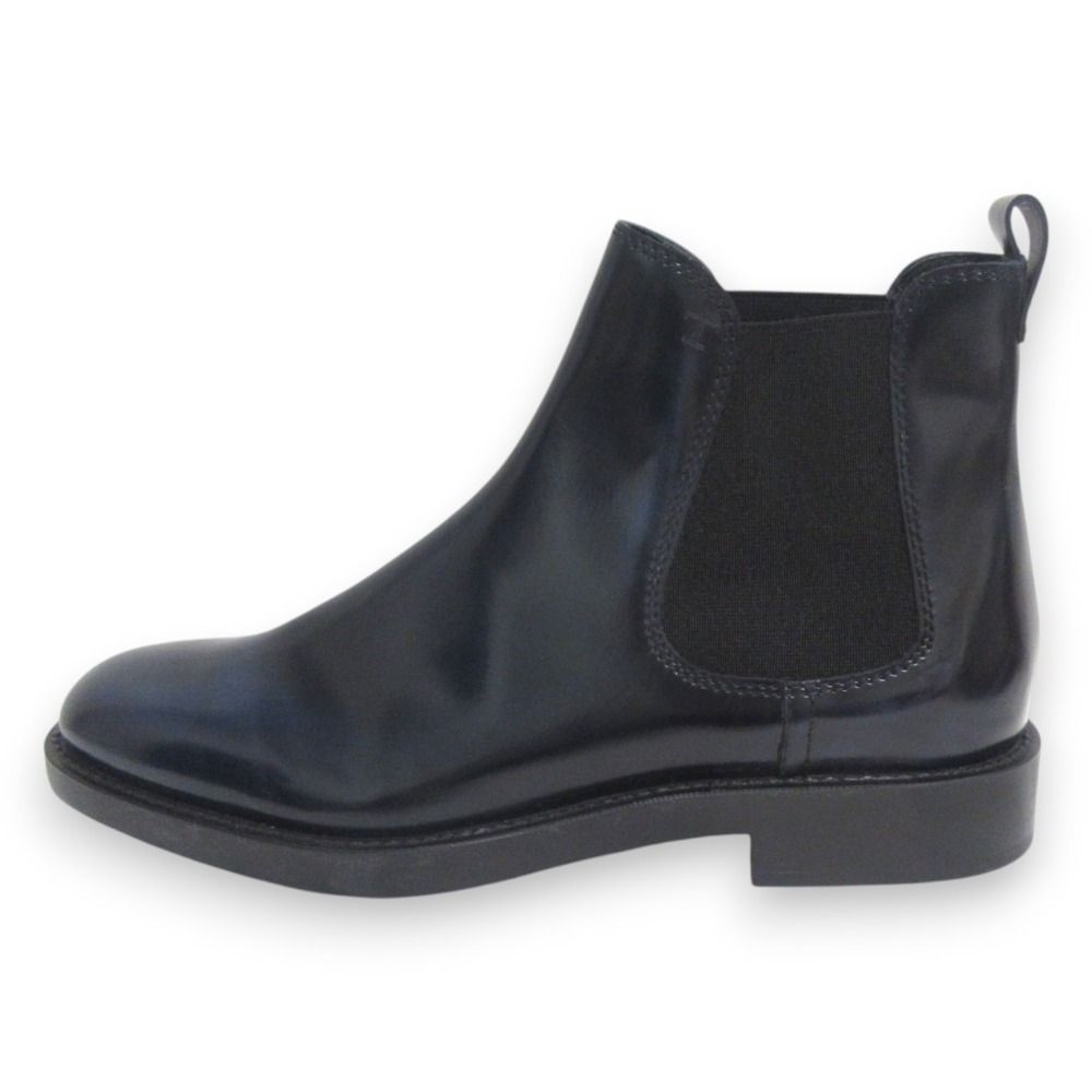 新品同様 TOD'S トッズ サイドゴア ショートブーツ チェルシーブーツ
