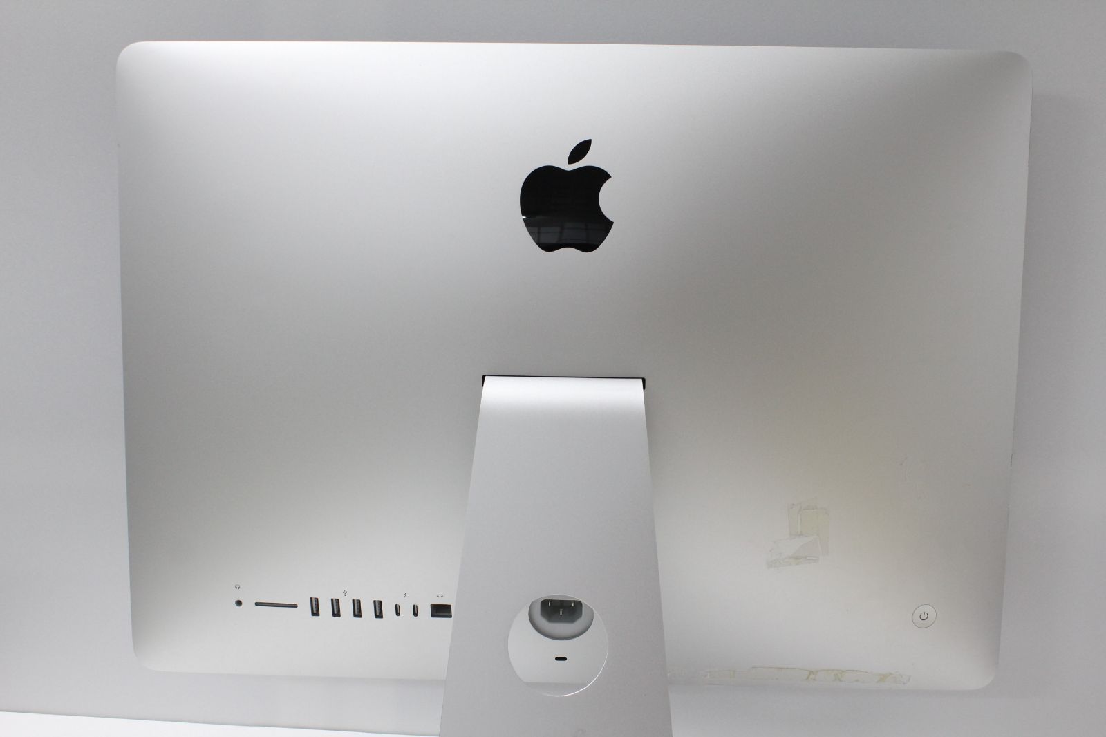 スマホ・タブレット・パソコン APPLE iMac 2017 MNDY2J/A 現状品】iMac（Retina 4K,21.5インチ,2017）HDD1TB/8GB〈MNDY2J