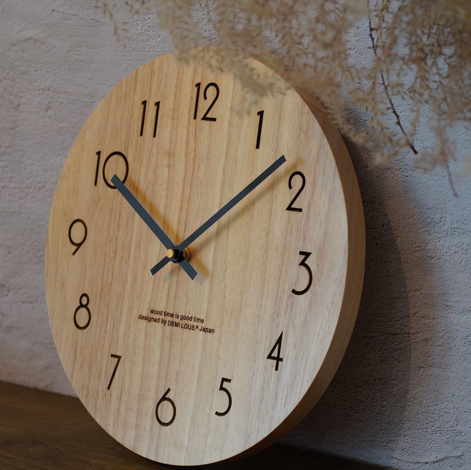 LOUS. 掛け時計 木製 壁掛け時計 DEMI おしゃれ ナチュラル 無垢材 ウッド アナログ 連続秒針 静音 ムーブメント 天然木製 インテリア リビング 寝室 オフィス デザイナーズ 30cm DEMI LOUS D.文字あり 黒針
