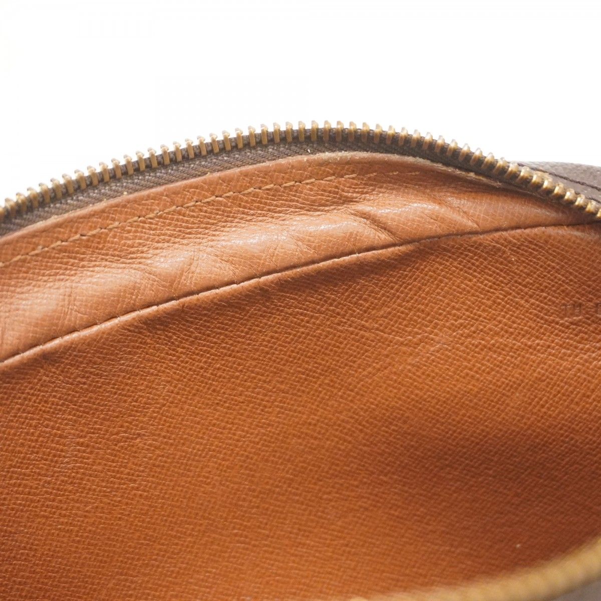 クラッチバッグ