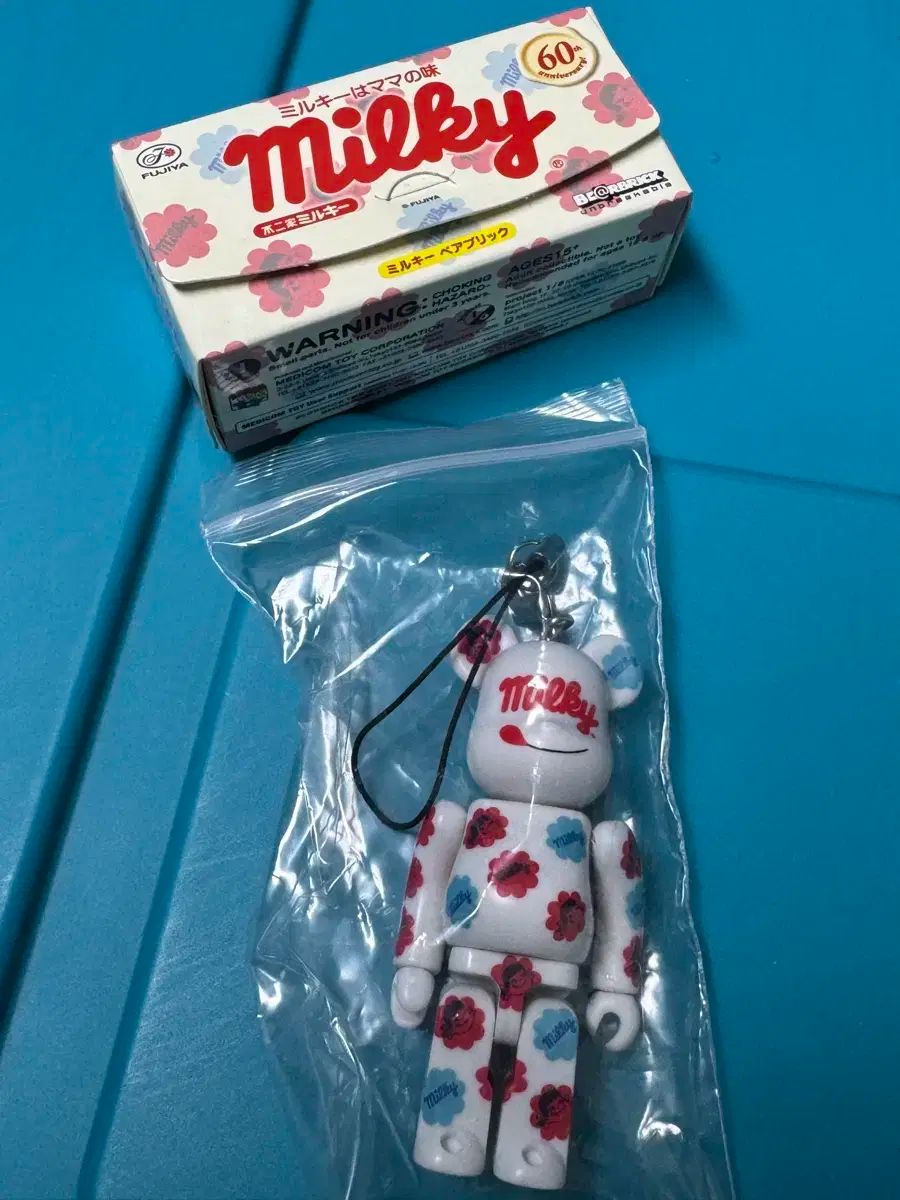 BE@RBRICK(ベアブリック) ふじや 60 記念日 限定 ミルキー ペコちゃん