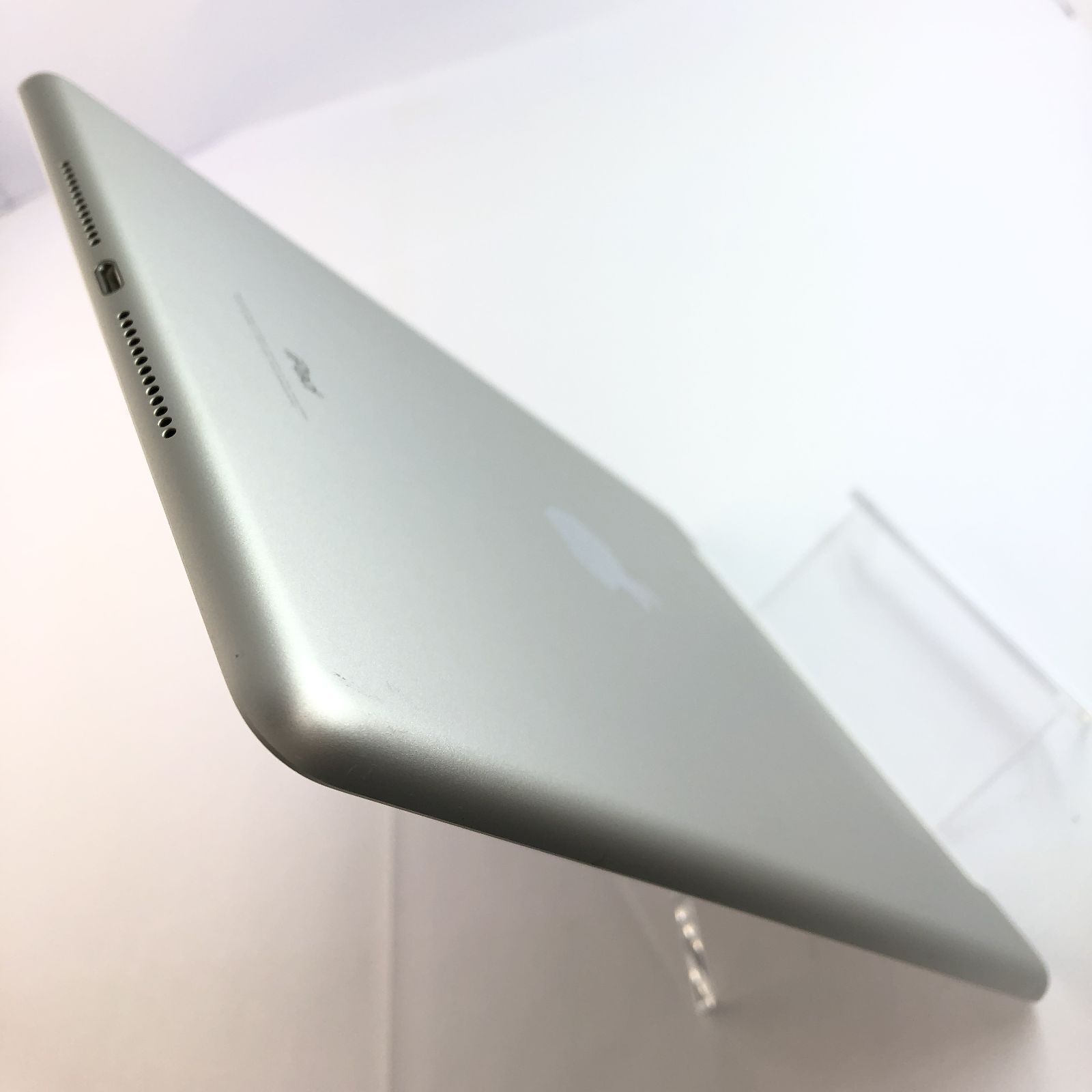 キズあり品】iPad (第6世代) Wi-Fi + Cellular/32GB/353034097853883