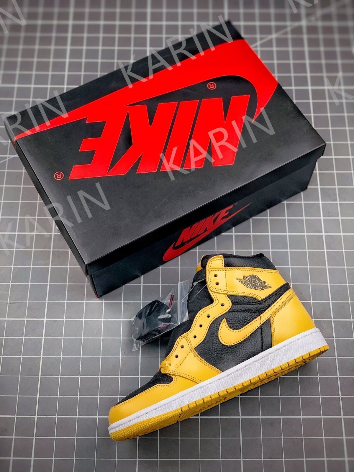 Nike Air Jordan 1 ポレン/イエロー/ブラック 箱付き NIKE ナイキ エアジョーダン 1 レトロ ハイ OG スニーカー