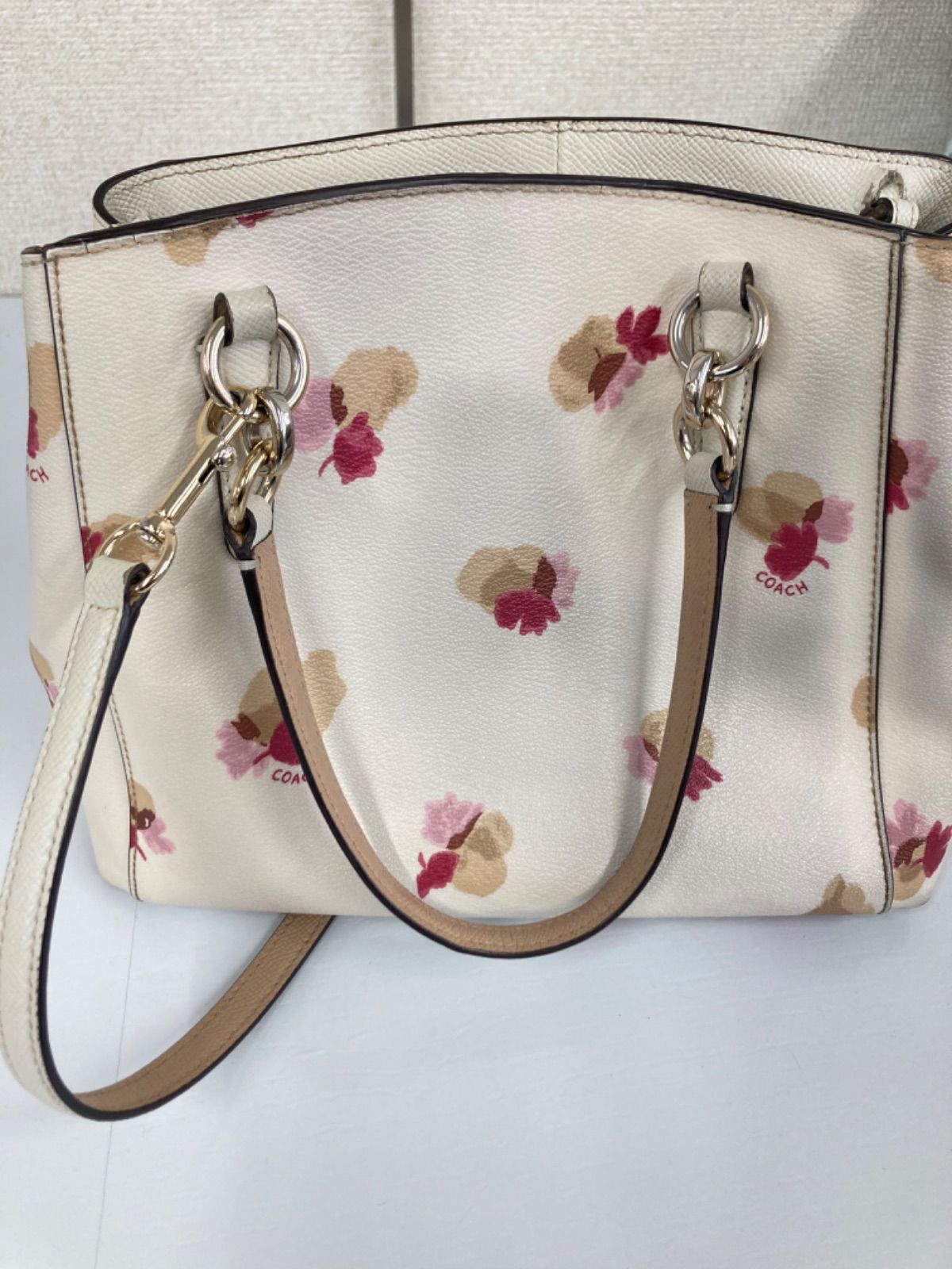 【花大好きさん】COACH ハンドバッグ ホワイト coach コーチ ショルダーバッグ ホワイトフローラル柄