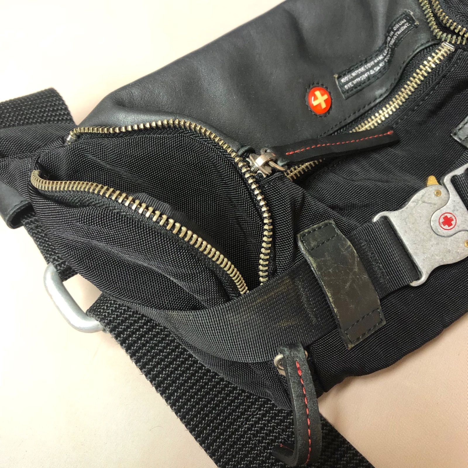 TOUGH JEANS INC. タフジーンズ ボディーバッグ ウエストポーチ 