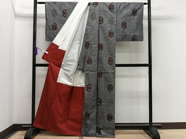 平和屋着物□本場大島紬 9マルキ 亀甲花文 正絹 逸品 caav1365kb  