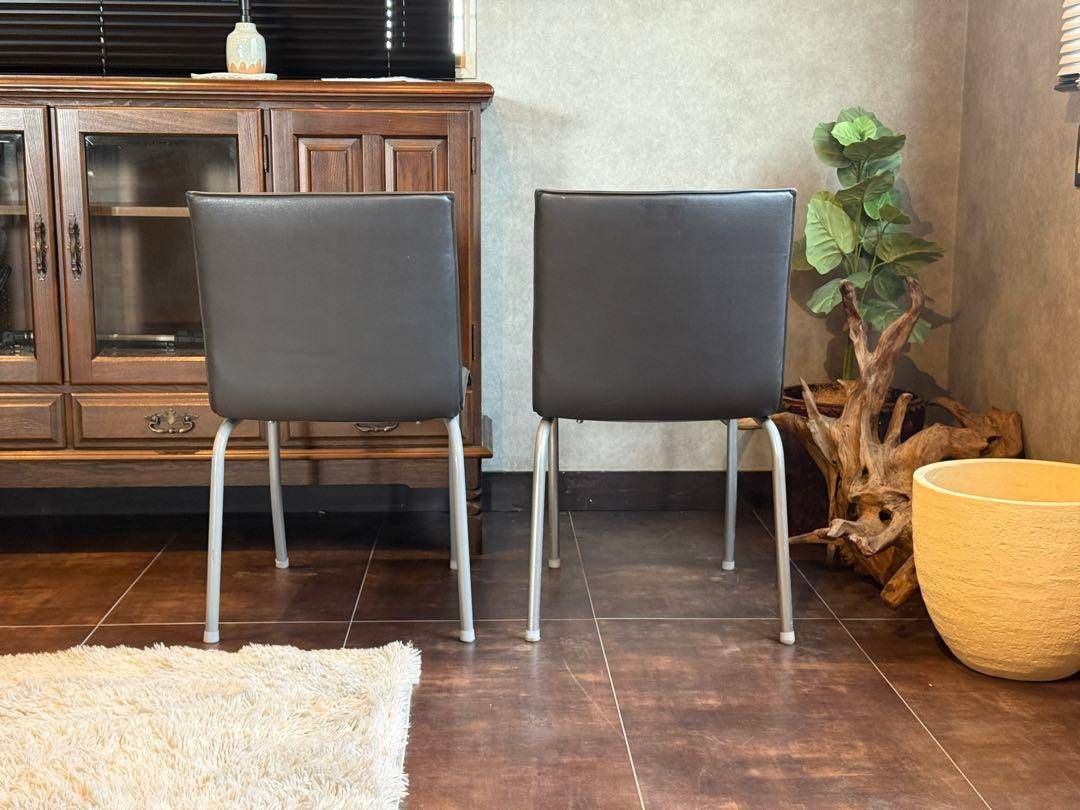 ②リーンロゼligne roset ブラックレザーチェア2脚セットYZ