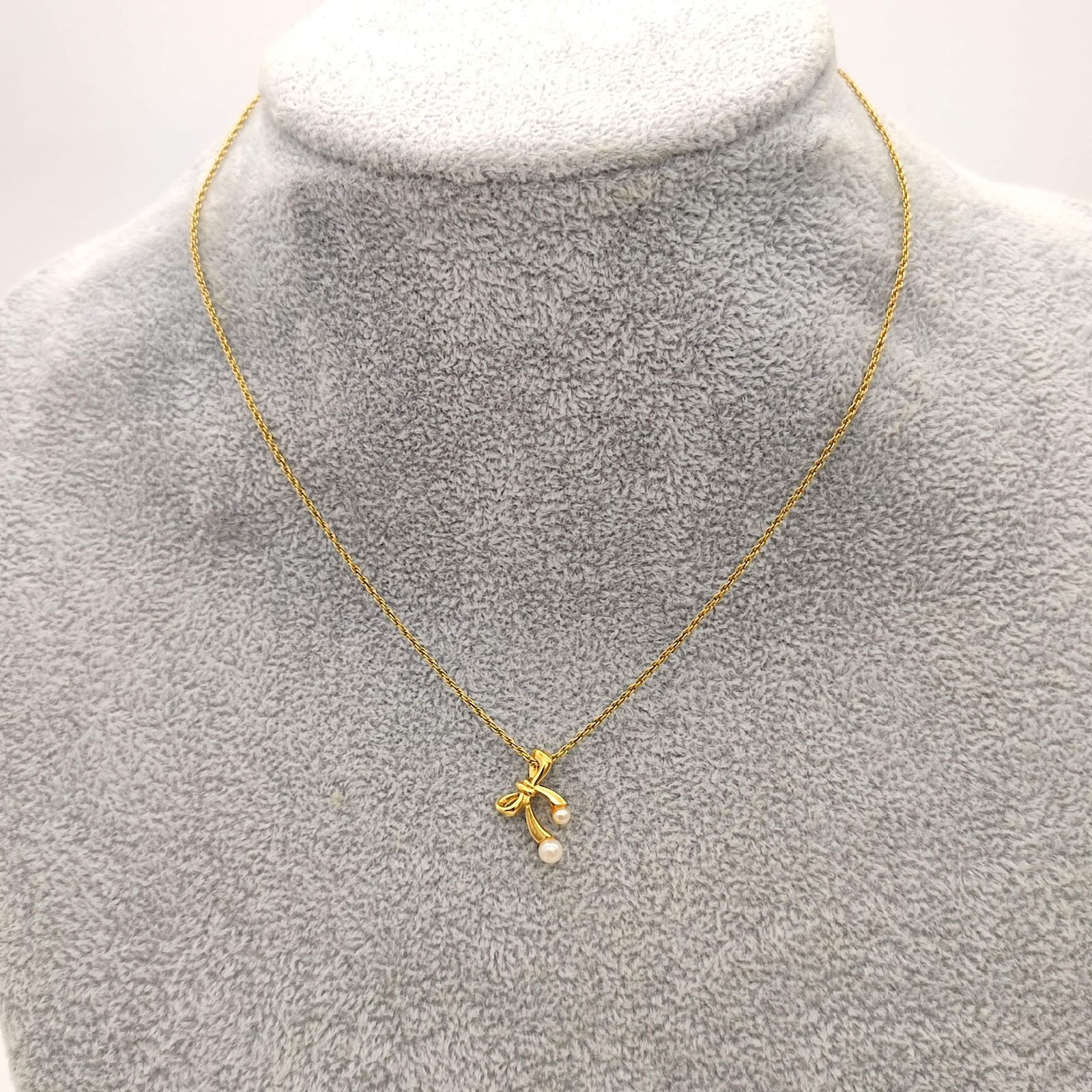 courreges　クレージュ　ネックレス　ゴールド　リボン　かわいい　金　真珠 美品】courreges クレージュ パールリボンネックレス ゴールド