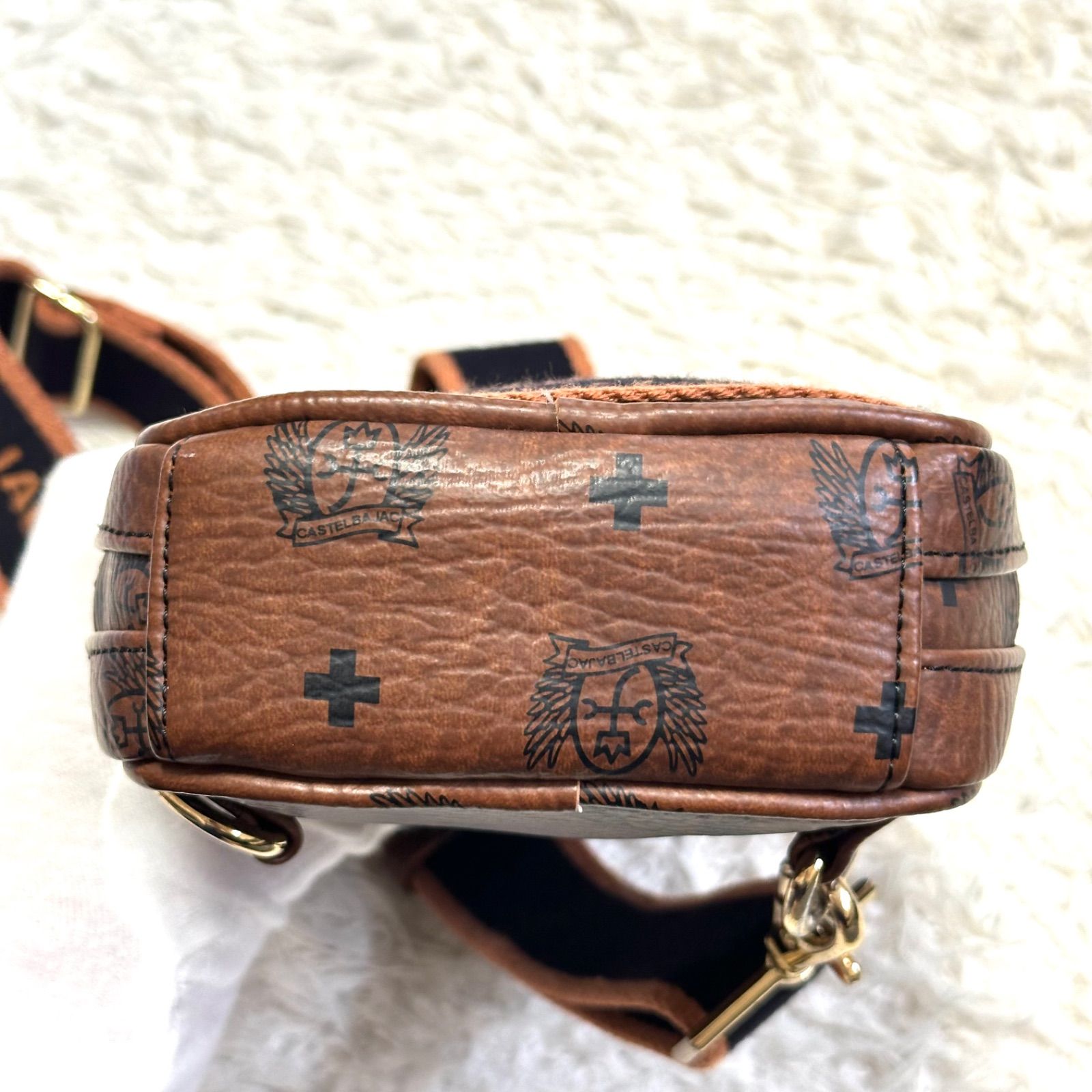 美品】CASTELBAJAC カステルバジャック ボディバッグ ショルダーバッグ 