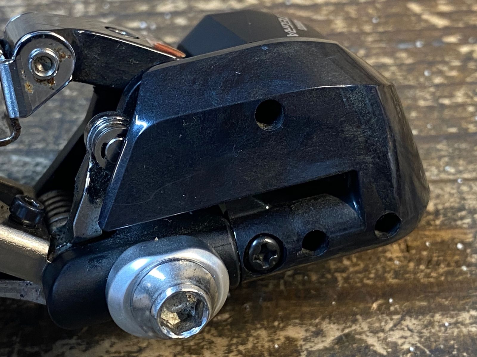 JD047 シマノ SHIMANO アルテグラ ULTEGRA FD-6870 フロント