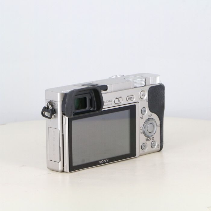 SONY α6000 ボディ 良品 ☆良品☆ ソニー SONY α6000 ボディ ILCE-6000 ブラック 《ショット数