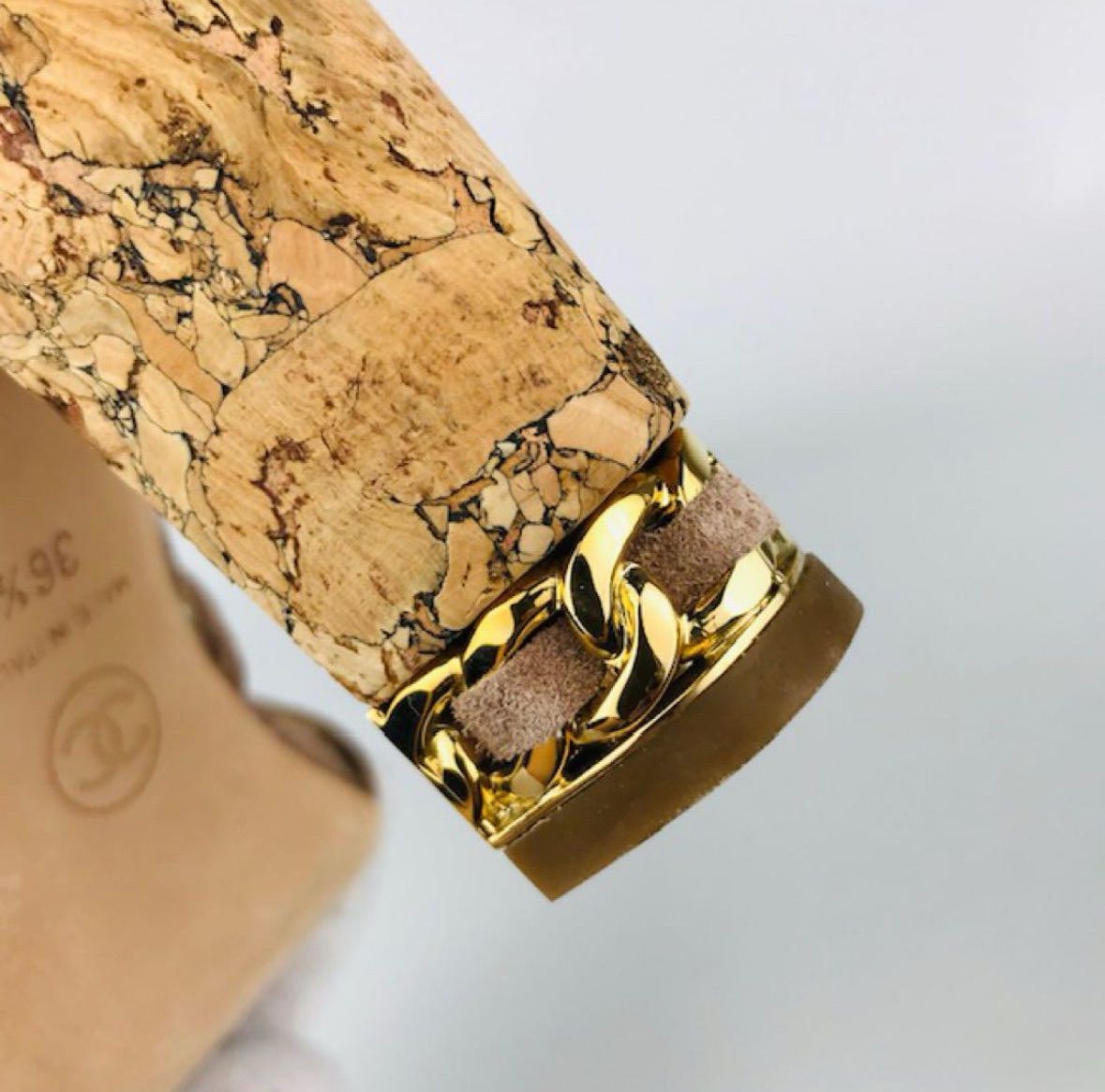 CHANEL・シャネル☆レディース スエードレザー ストラップ メタルココ