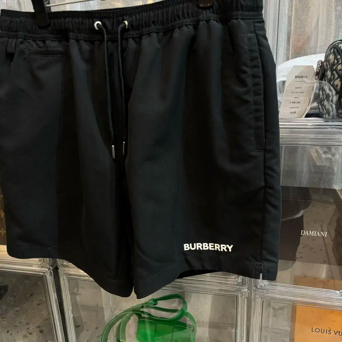 バーバリー スイムパンツ ブラック