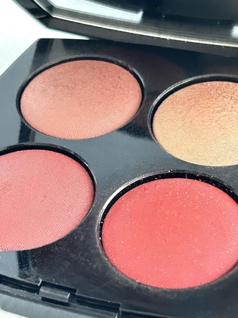 CHANEL シャネル レキャトルルージュユーエジュ＜アイ＆チーク