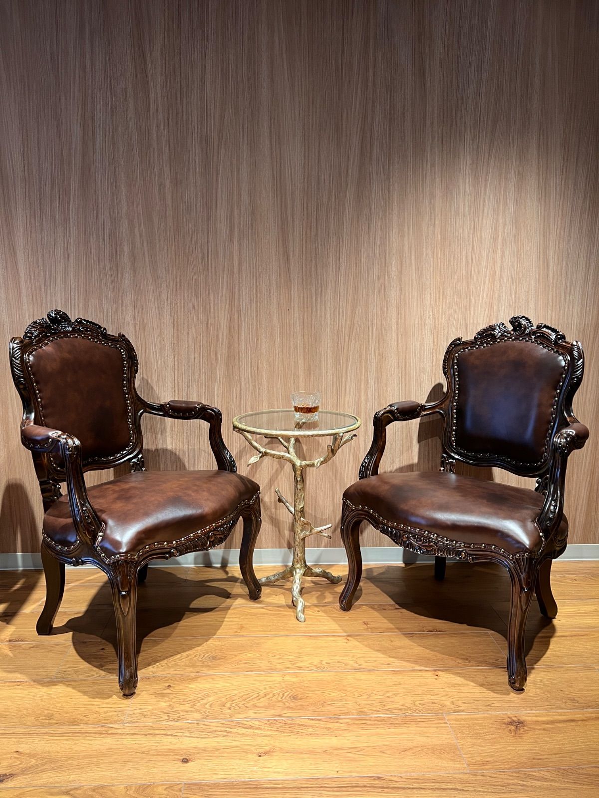 クラシックスタイル ダークブラウン レザー椅子 - メルカリ