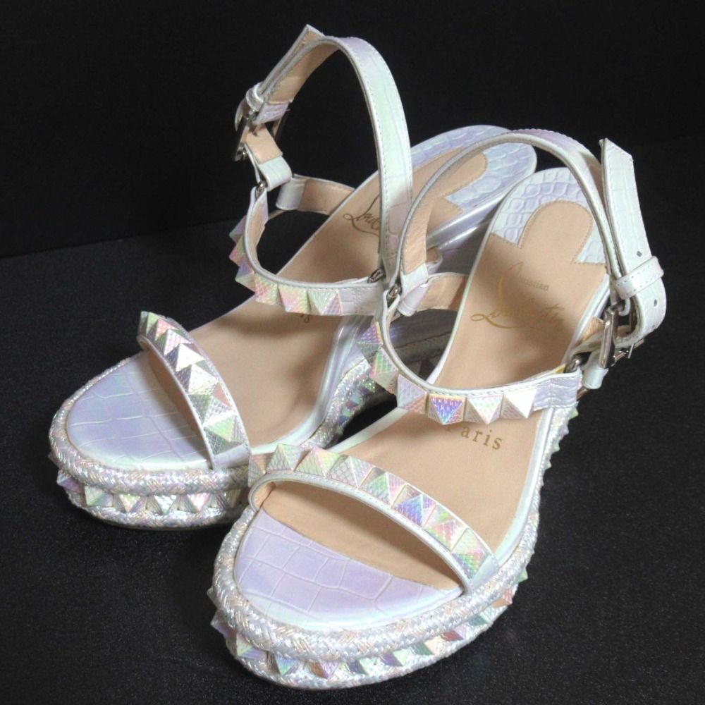 極美品　クリスチャンルブタン スタッズサンダル 35サイズ 美品】クリスチャンルブタン サンダル 35 極美品 クリスチャンルブタン