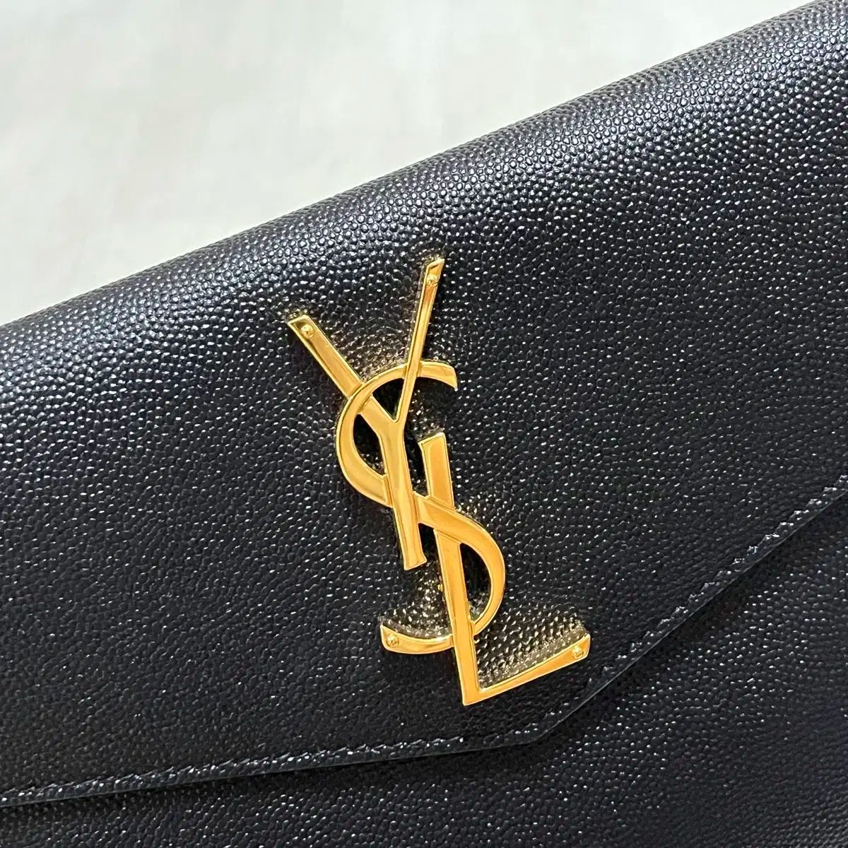Saint Laurent