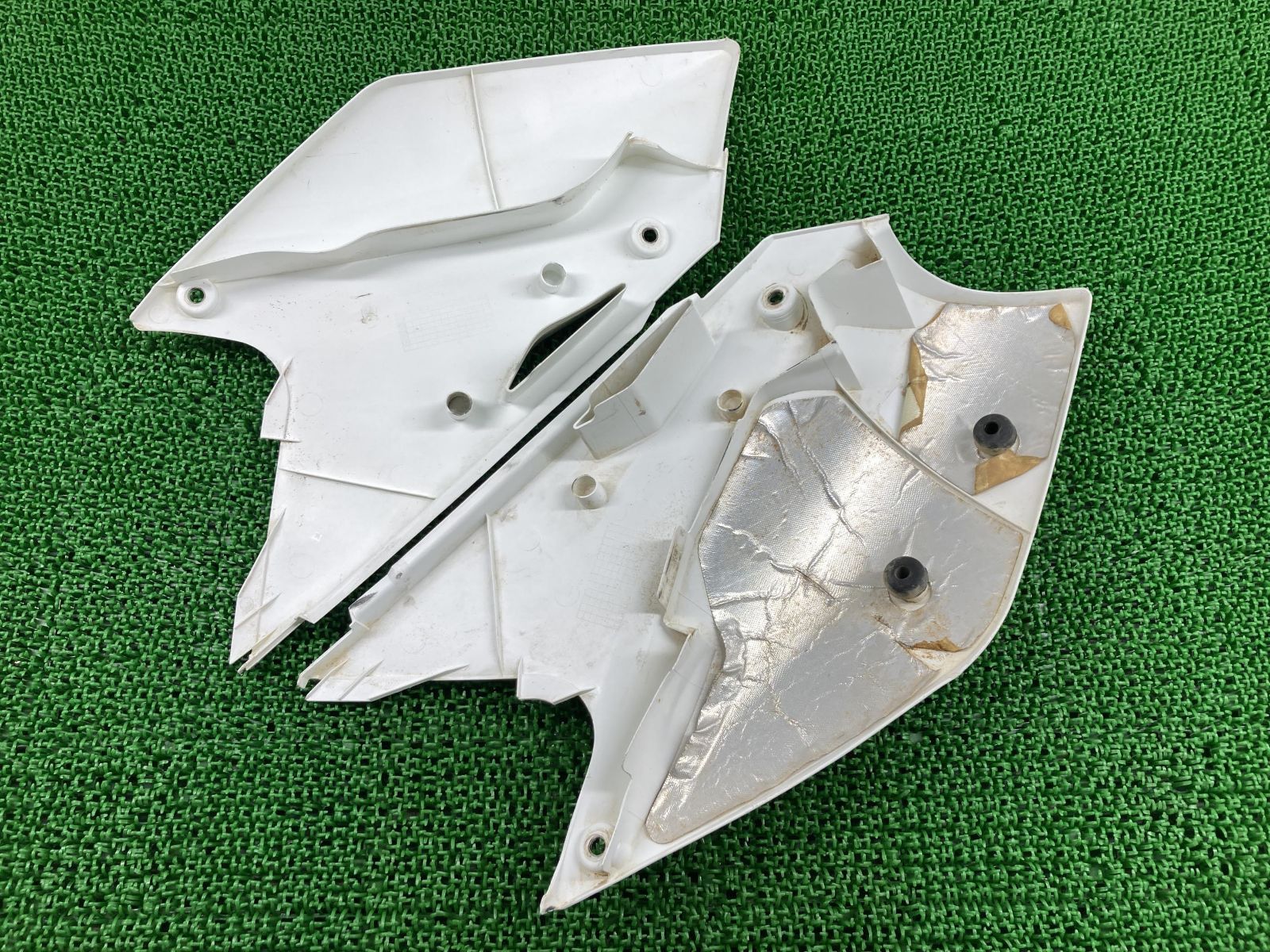 KX250F サイドカバー 左右 白 36001-0022/36001-0033 カワサキ