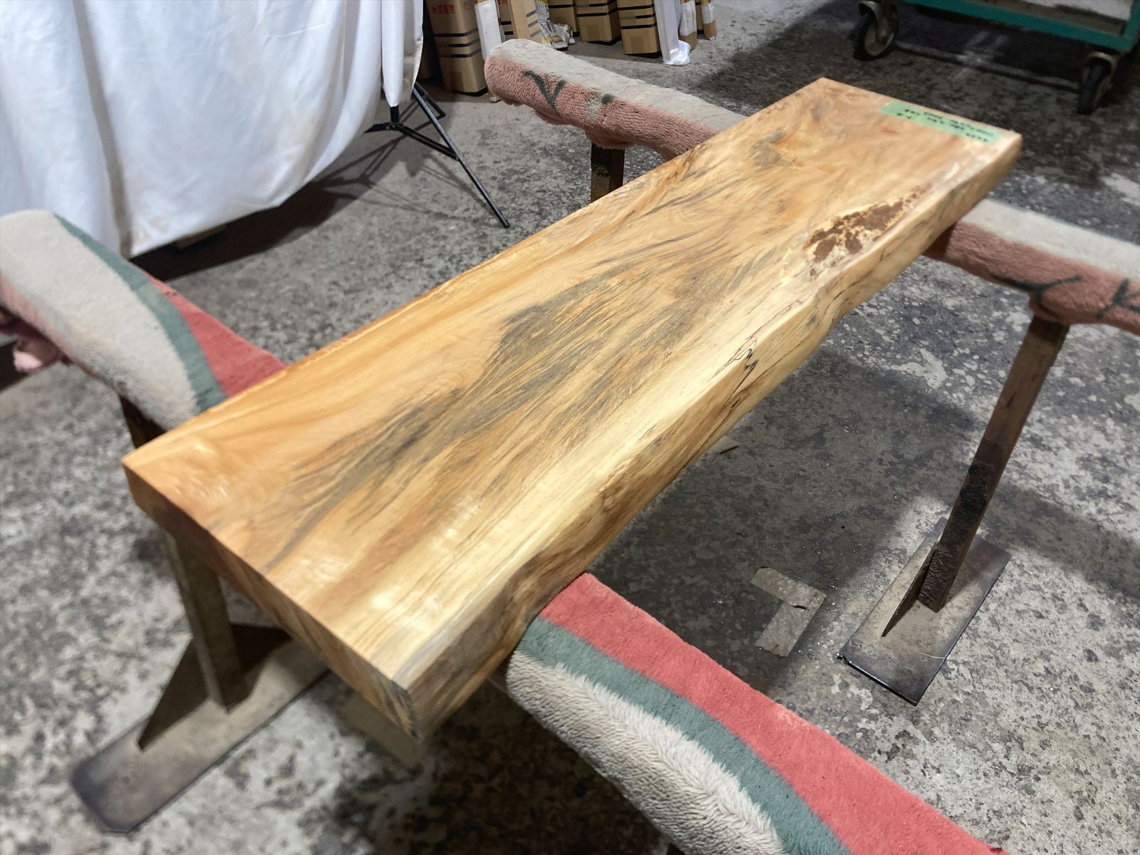 トチ9239 トチの木 一枚板無垢 乾燥材 1100x280-290x48mm カウンター 棚 テレビ台 カウンター センターテーブル 窓台 橡 栃