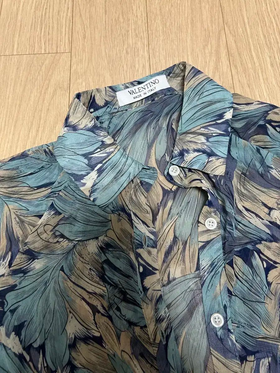 Valentino ヴァレンティノ レーディスシャツ