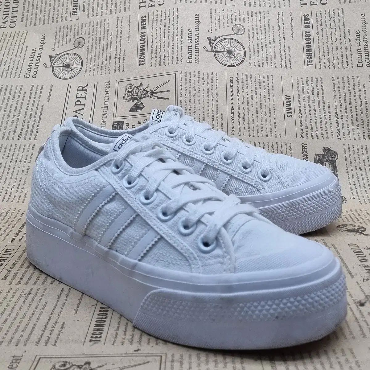 【雷市場（ポンジャン）商品韓国直送】 adidas(アディダス) ニザプラットフォーム レディーススニーカー 235
