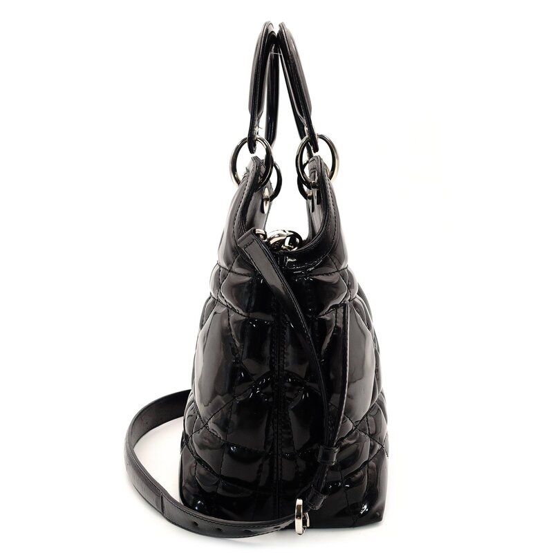 パテントレザー ブラック