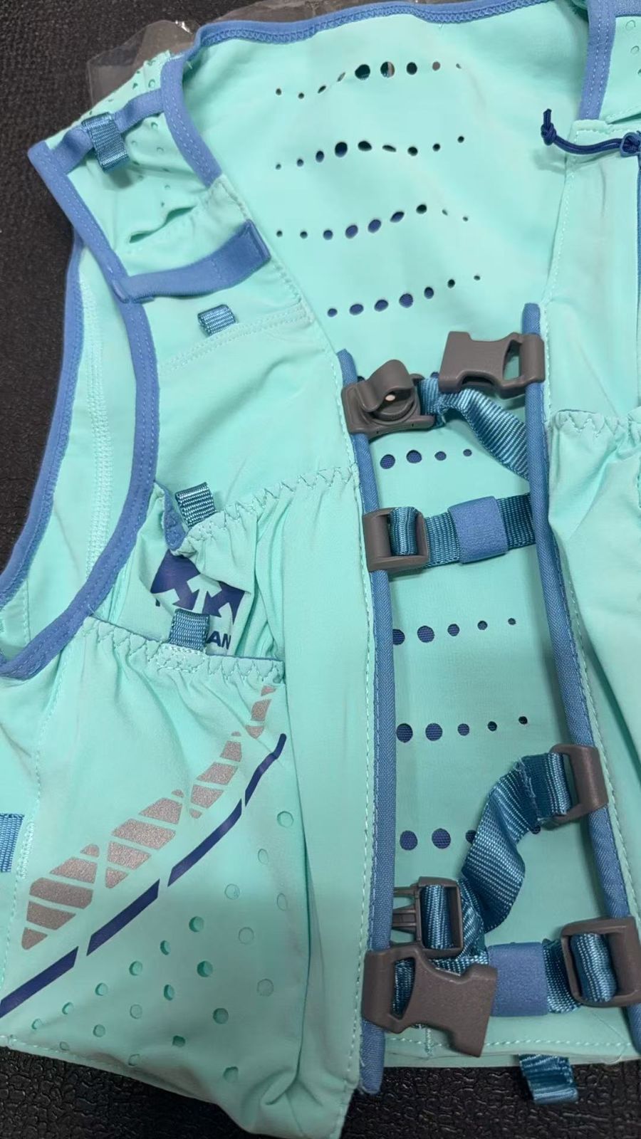 ネイサン NATHAN ハイドレーションバッグ ベスト リュック 729031