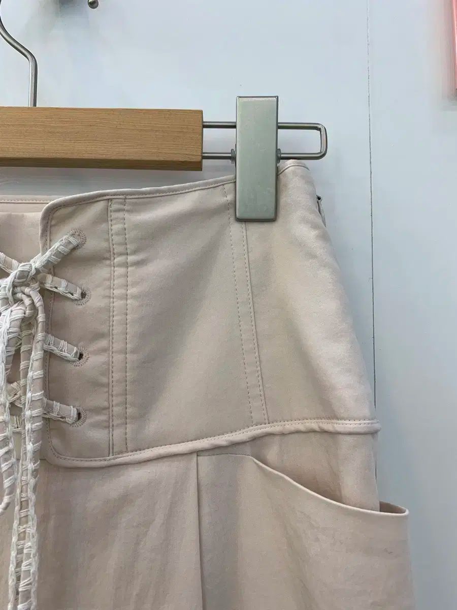 The HANDSOME OBZEE オブジェ ベージュ H ラインスカート 24 25 GULLKHAN_COM