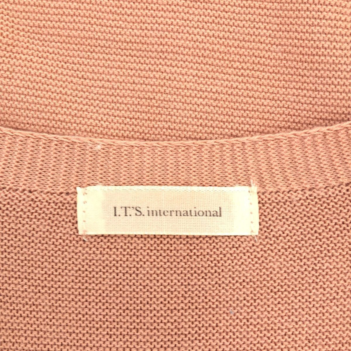 ☆美品☆ I.T.S international イッツインターナショナル トップス