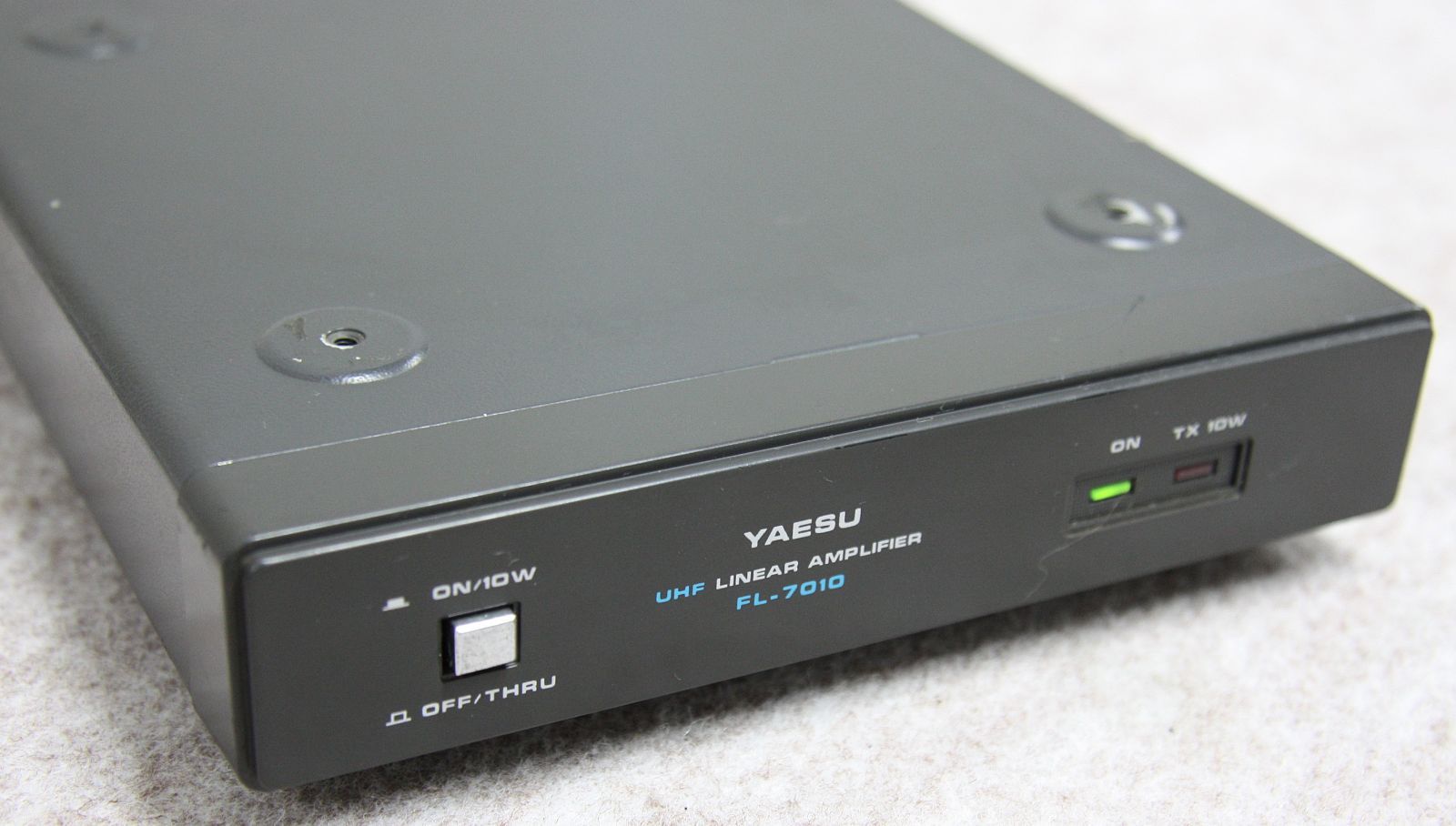 YAESU FT-715 FMトランシーバー 430MHz YAESU FT-715 430MHz帯FMトランシーバー マイク付 10w
