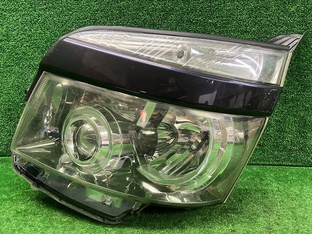 ヴォクシー VOXY 前期 ZRR70 ZRR75 バラスト付き ヘッドライト ヴォクシー ヴォクシーX Lエディション 前期 (ZRR70 ZRR75) 純正