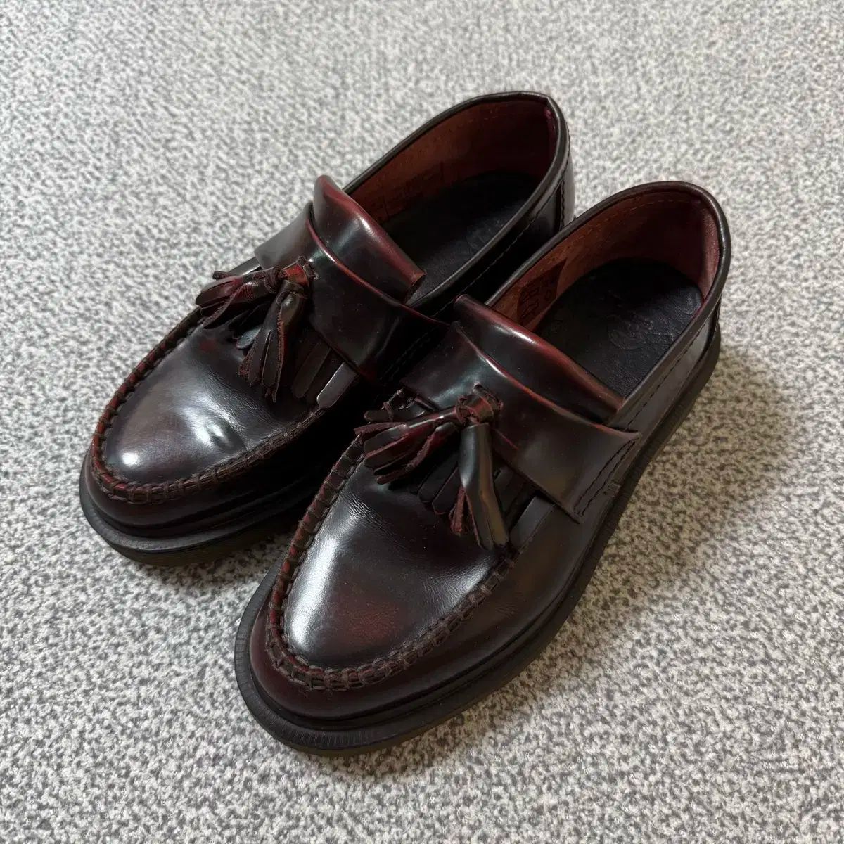 22 1万ウォン DR. MARTENS ドクターマーチン エイドリアン UK3 230