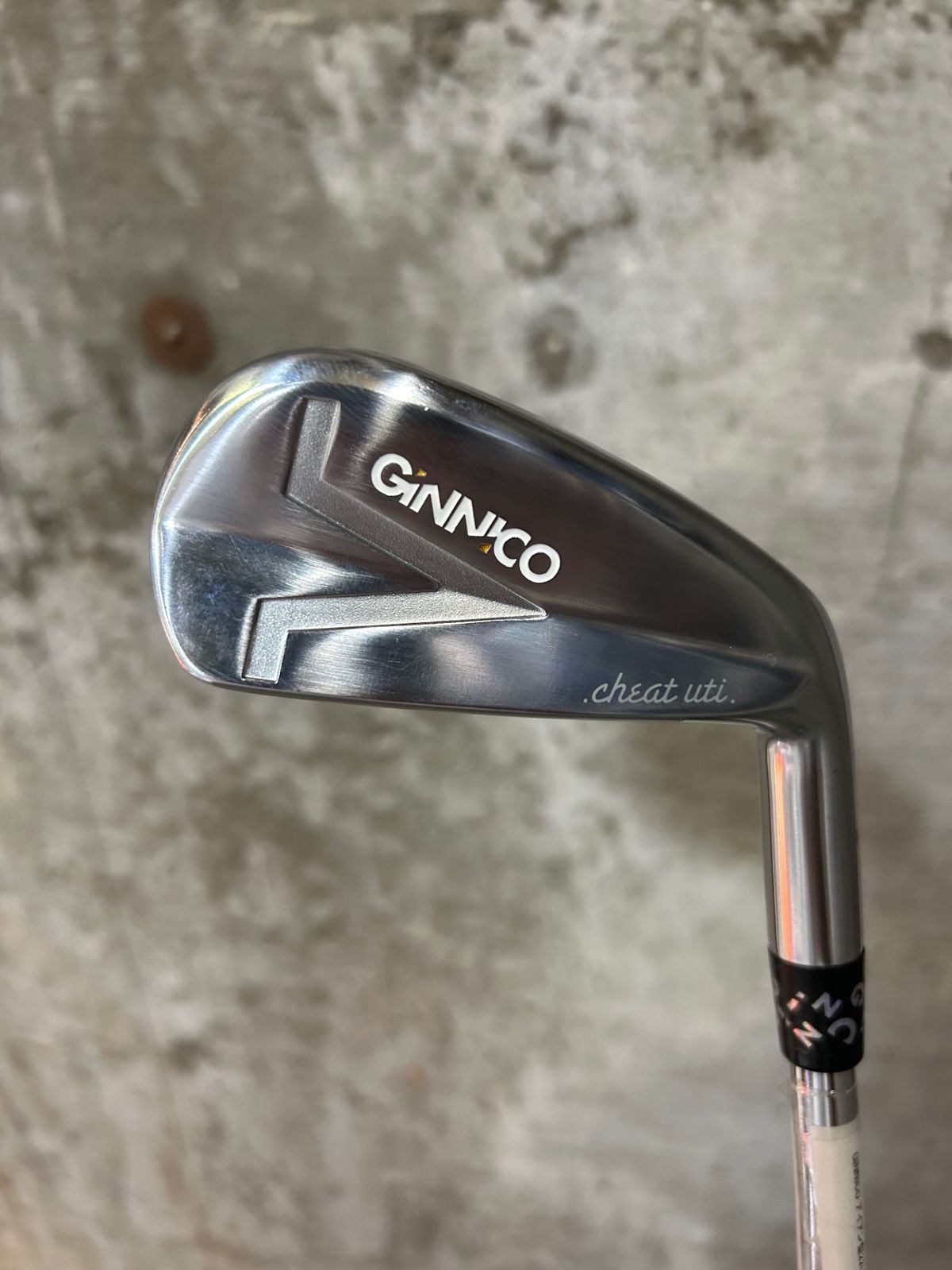 GINNICO アイアン型22UT 　KBS CーTAPER 95x 中古　カバー付き