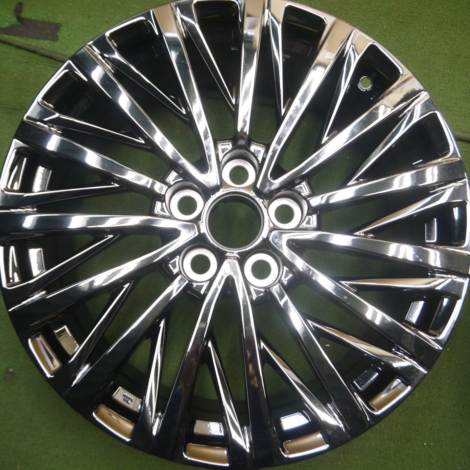 新車外し レクサス LM500h 19インチ 純正ホイール 鍛造 新車外し品】レクサス LM500h エグゼクティブ 19in 7J +35 PCD120