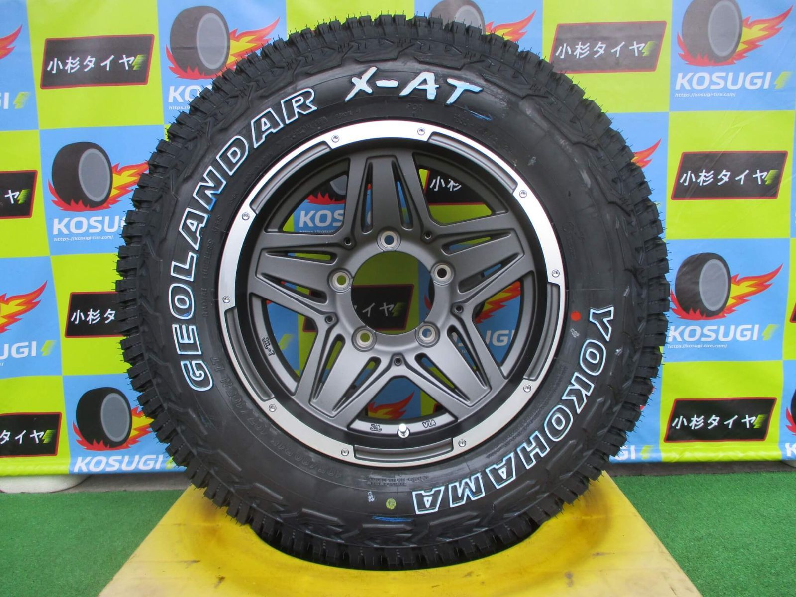 ジムニーシエラ用 中古15インチセット！　マッドクロスJB-01　6.0J-16　+0　5H139.7　195/80R15　ジオランダーX-AT付き　展示未使用品4本セット！