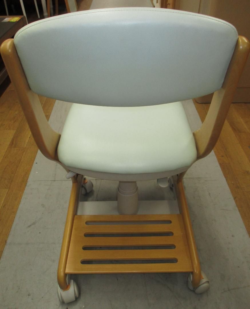 R210 KOIZUMI 天然木 油圧昇降、学習用椅子 キャスター付き幅42cm 