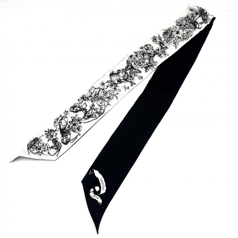 Christian Dior シルクスカーフ 黒・白 Christian Dior シルクスカーフ 黒・白 DIOR | Designer Silk