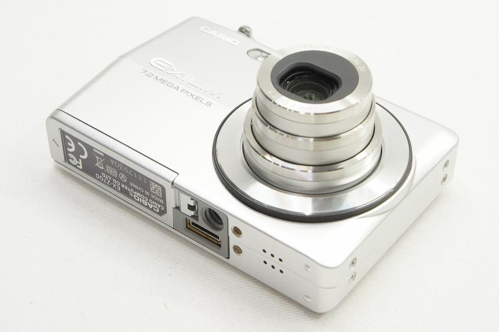 CASIO カシオ EXILIM EX-Z700 コンパクトデジタルカメラ シルバー 元箱