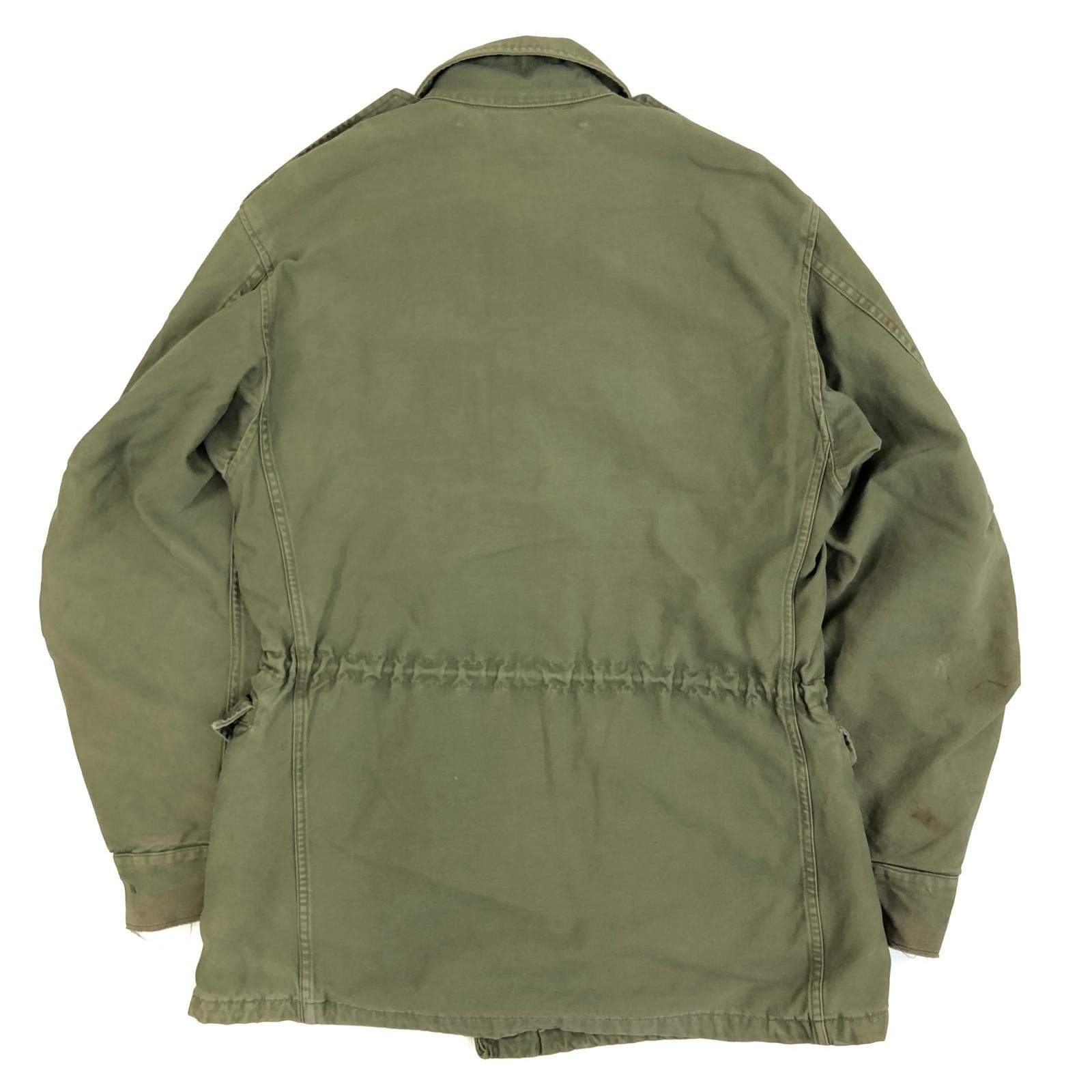 物流センター】 中古 MILITARY衣料 | ミリタリーイリョウ ミリタリー 