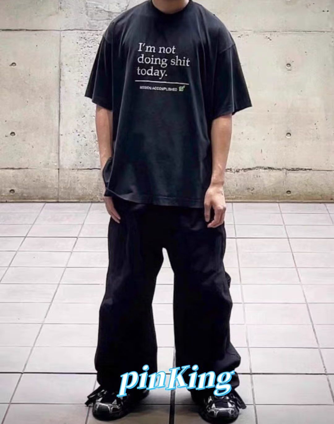 VETEMENTS NOT DOING SHIT TODAY BLK ヴェトモン Tシャツ