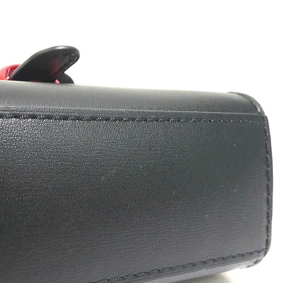 デルヴォー DELVAUX