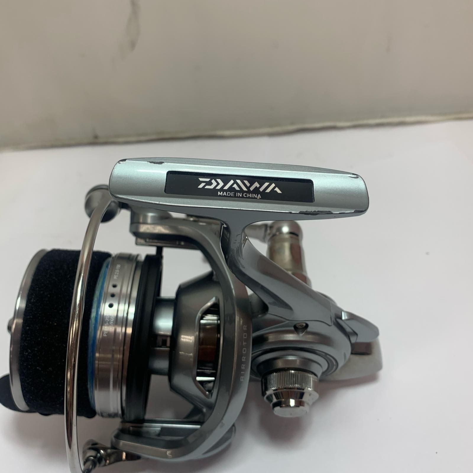 スピニングリール