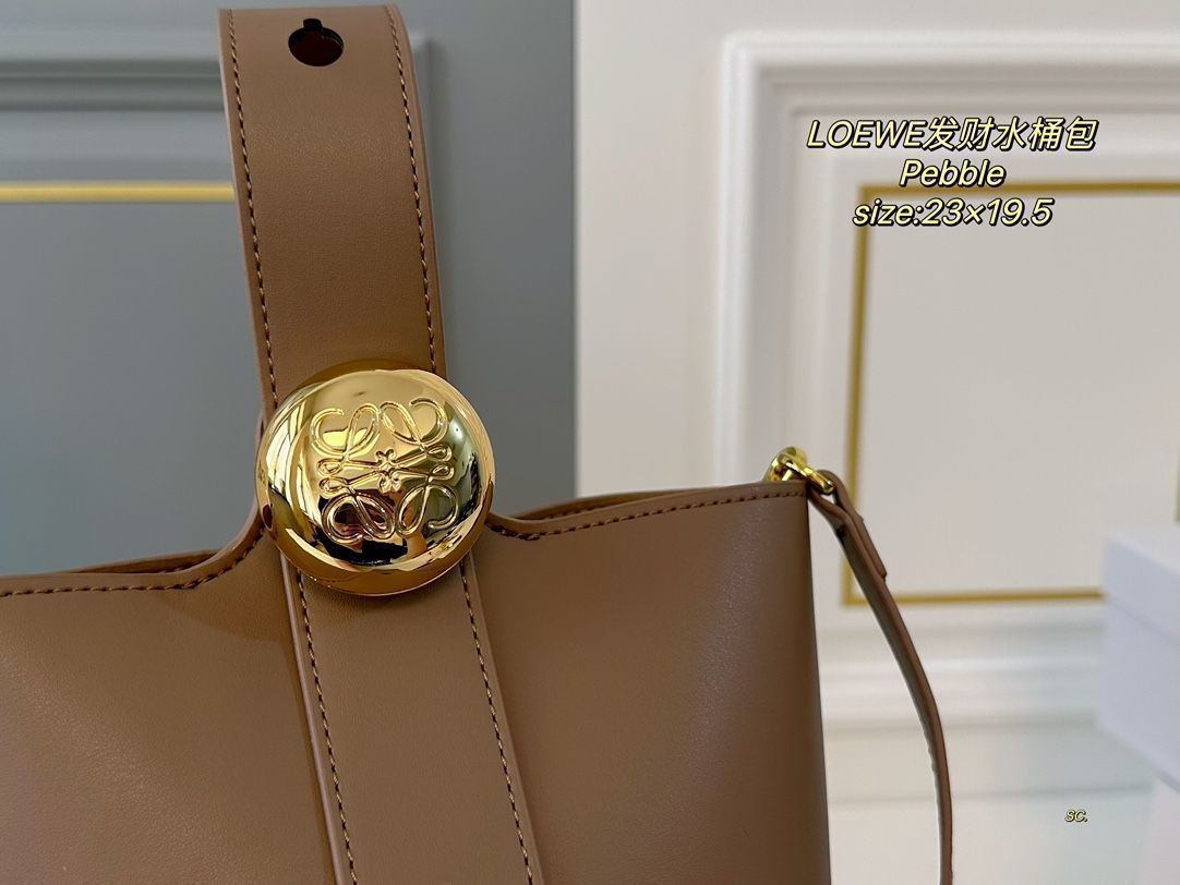 【LOEWE】人気 ハンドバッグ 目立つ おしゃれ 手持ちバッグ LOEWEロエベPebble金持ちバケツバッグ、ハンドバッグ、カメラ