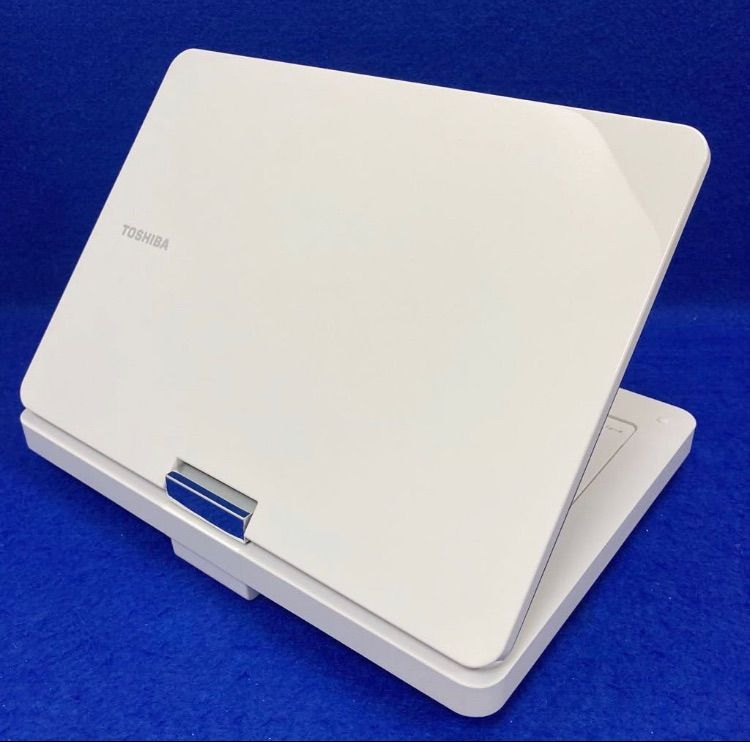 展示美品☆保証☆東芝 SD-P1010S 10.0V DVDポータブルプレイヤー