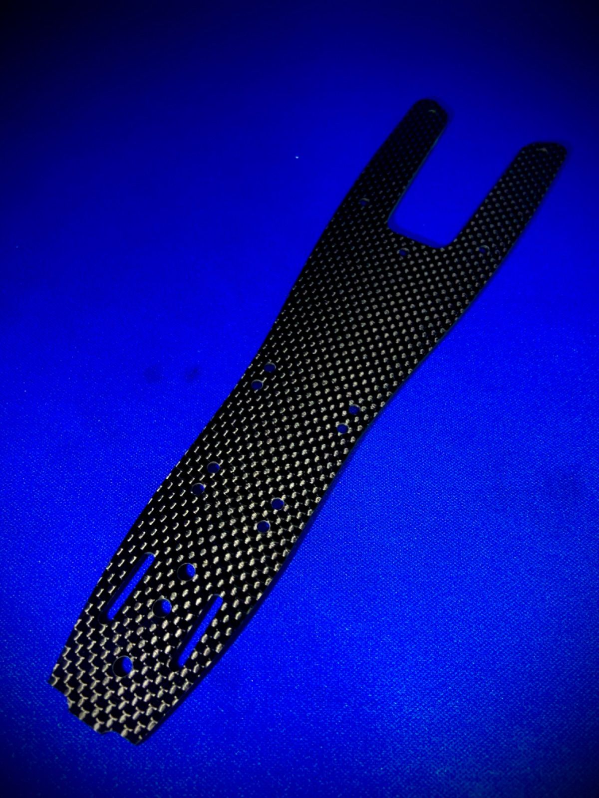 タミヤ F103 カーボンシャーシ 2.5㎜ 特注穴追加タイプ 蕨山
