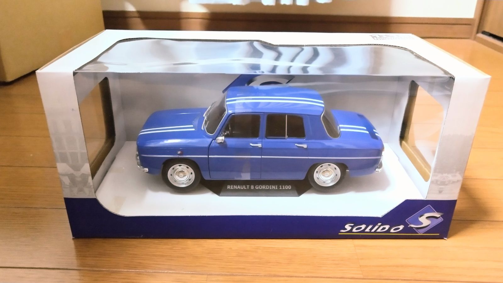 ソリド 1/18 ルノー 8 ゴルディニ 1100 1967 ブルー 新品-