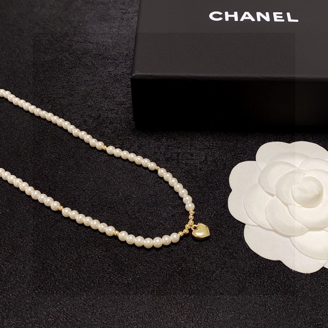 *記念日に華を添える*【CHANEL】パールネックレス 今日特価】Chanel 最新モデル パールネックレス 送料無料！在庫