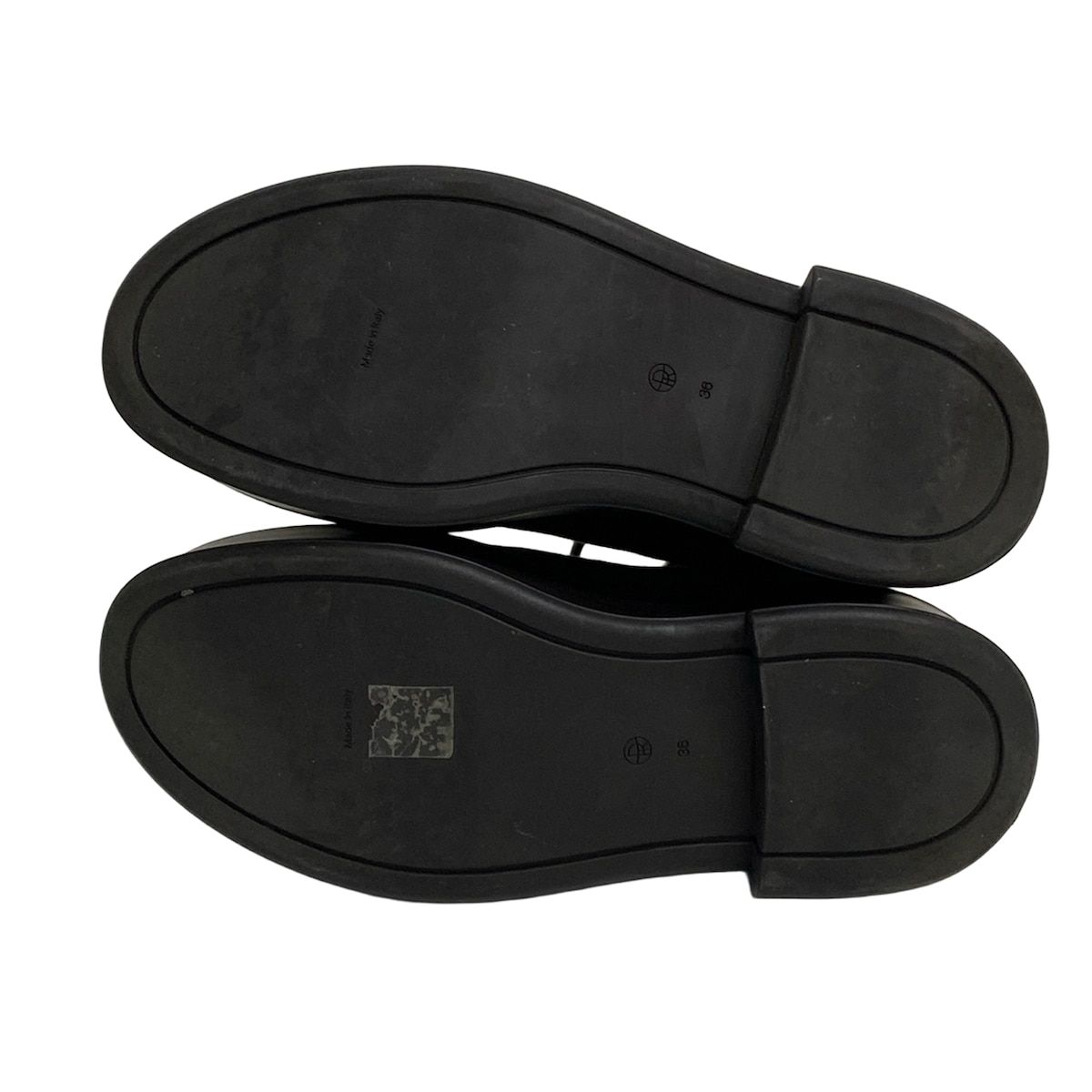 ダークブラウン