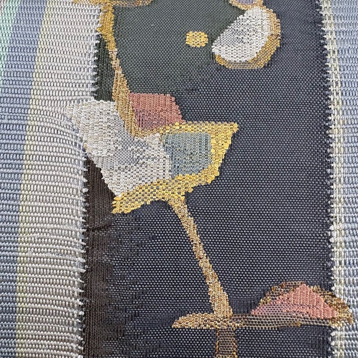 名古屋帯 名品 八寸名古屋帯 縞 幾何学模様 金糸 灰色 正絹 【中古